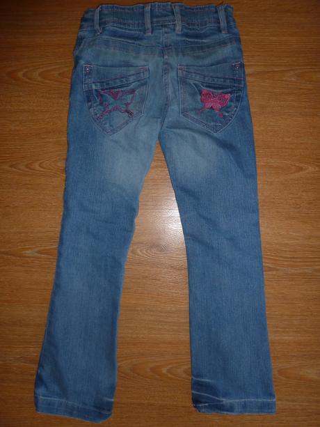 Riflicky s kvietkami a motylikmi zn.okay, okay,128