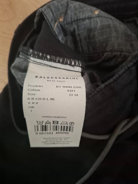 Nohavice, 34