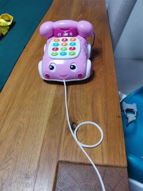 Telefon retro na tahanie,
