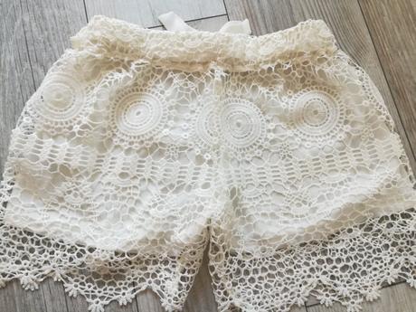 Krajkove šortky, s