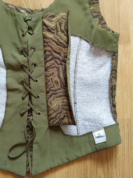 Krásna sukňa a šál l/xl + korzet grátis, xl