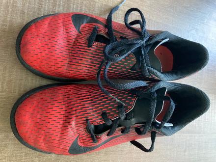 Chlapčenské tarfy, nike,37