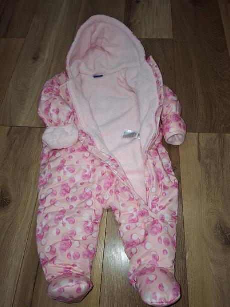 Overal na zimu, lupilu,74