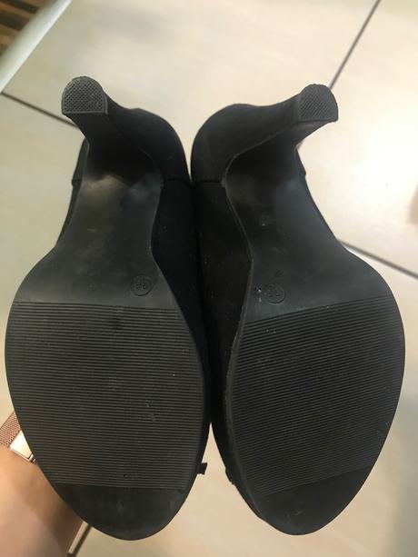 Perforované lodičky, 36