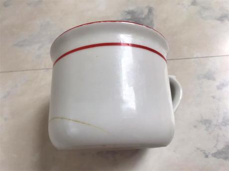 Starý 1/2 litrový hrnček, 