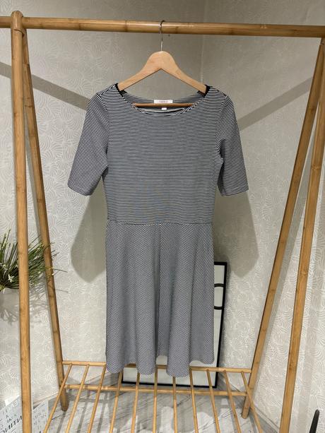 Šaty esprit, esprit,m