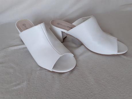 Dámske nové biele vsuvky body flirt č.41, 41