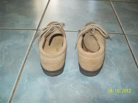 Topánky s klenbou, 23