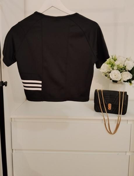 Adidas originals crop top - ikonické 3 pruhy, adidas,38 / m
