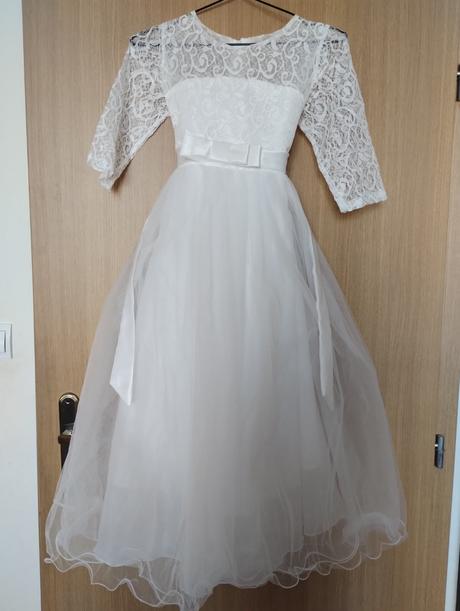 Šaty na 1.sv prijímanie, 134