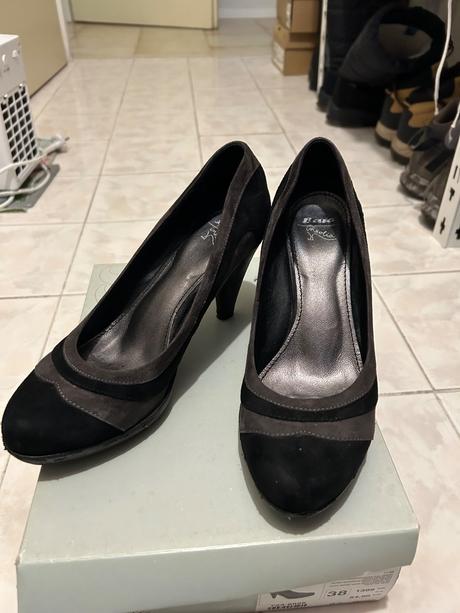 Lodičky pošta v cene, baťa,38