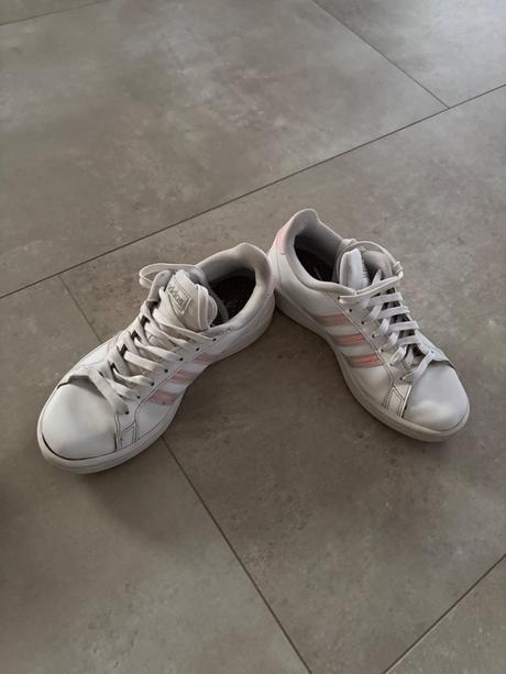 Adidas tenisky, adidas,37