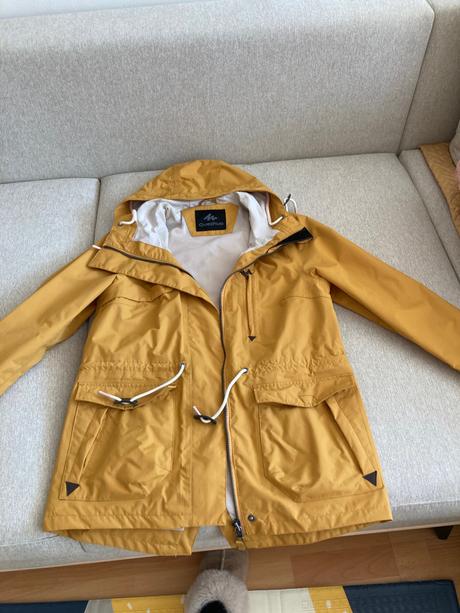 Vetruvzdorna nepremokava bunda, decathlon,xs