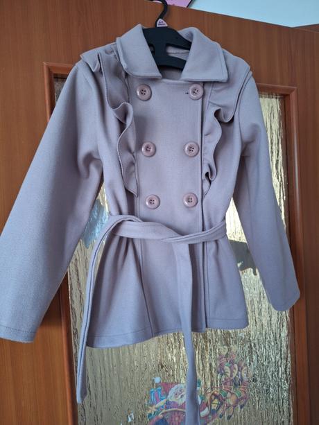 Kabátik na predaj, 128