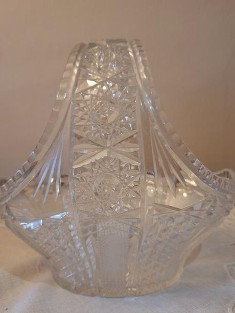 Kristalove sklenene kosiky, 