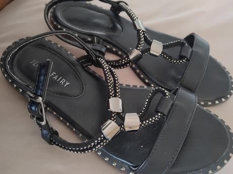 Sandalky s kamienkami, 37