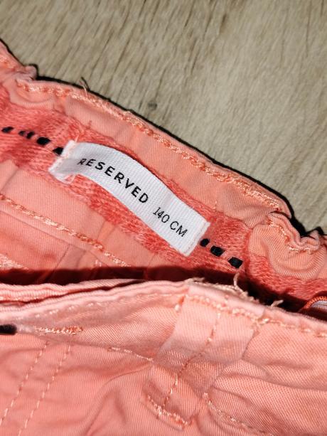 Kratasy, reserved,140