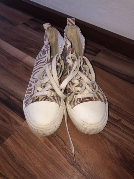 Plátenky, sinsay,41