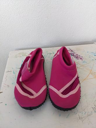 Dievčenské ružové topánky do vody, 24