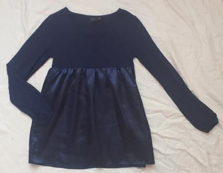 Tmavomodry top s dlhými rukavmi, 152