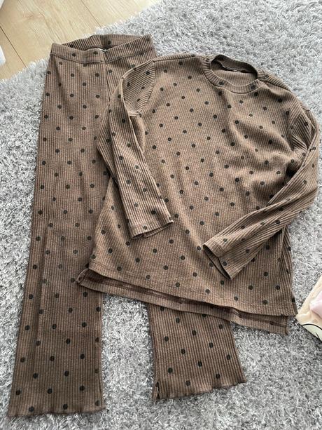 Predám balík oblečenia 134/140, 122–134