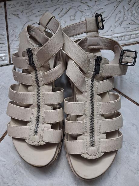 Sandalky, deichmann,37