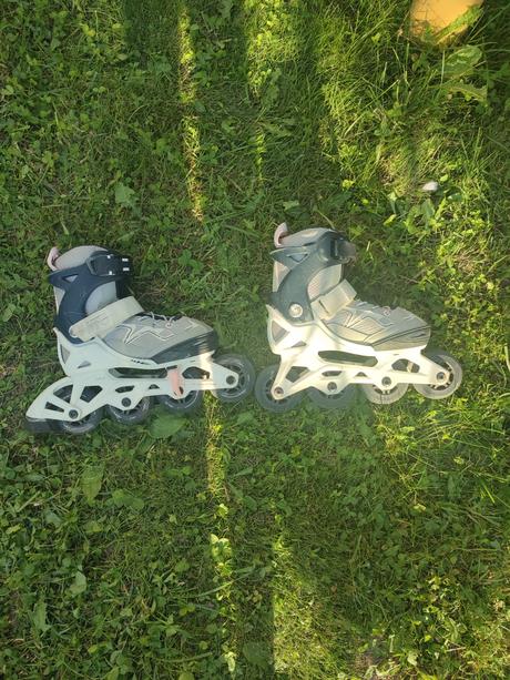 Kolieskové korčule, 29