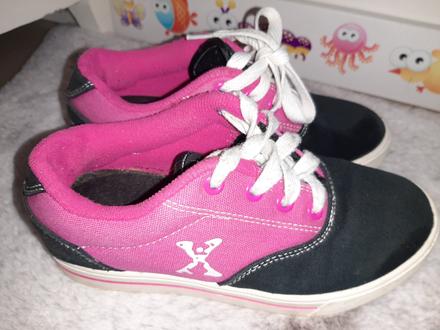 Sidewalk sport tenisky s kolieskom, 34