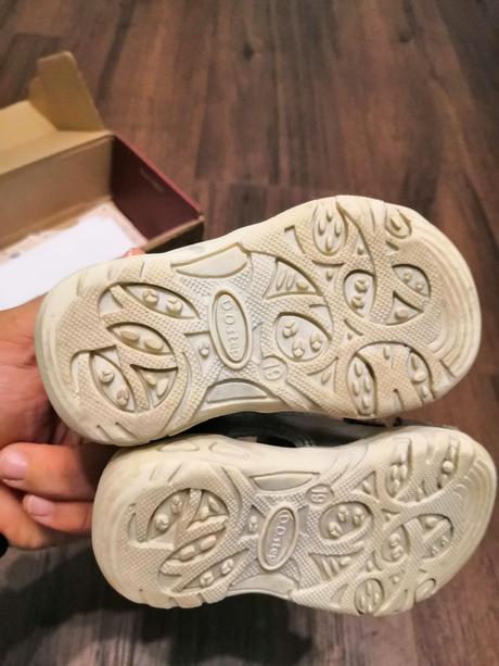 Sandálky, d.d.step,19