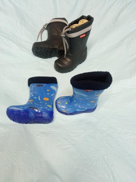 Predam nove modré gumaky vel. 20, 20