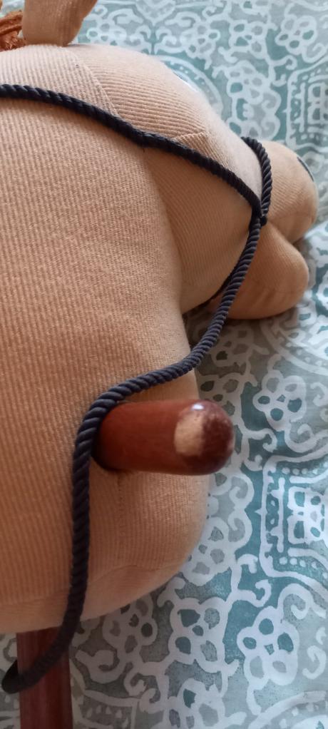 Koník na palici h&m, 