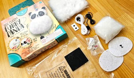 Furry panda bag charm - diy privesok na tasku, 