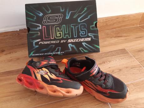 Svietiace tenisky skechers vel. 30, skechers,30