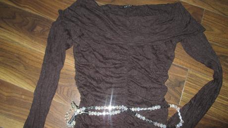 Nazbierkané šatky s lodičkovým vystrihom, s