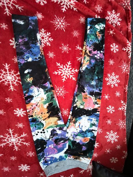 Dievčenské vyteplene legíny, 122