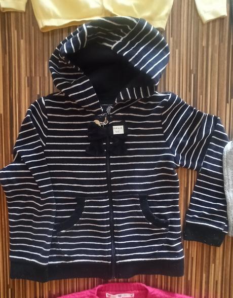 Svetriky/ mikinky 110 /116, 110