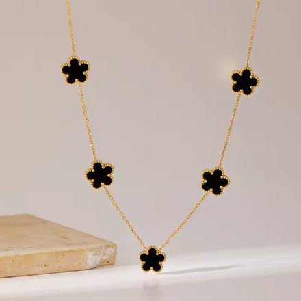 Retiazka z chirurgickej ocele 5 čiernych kvietkov, 