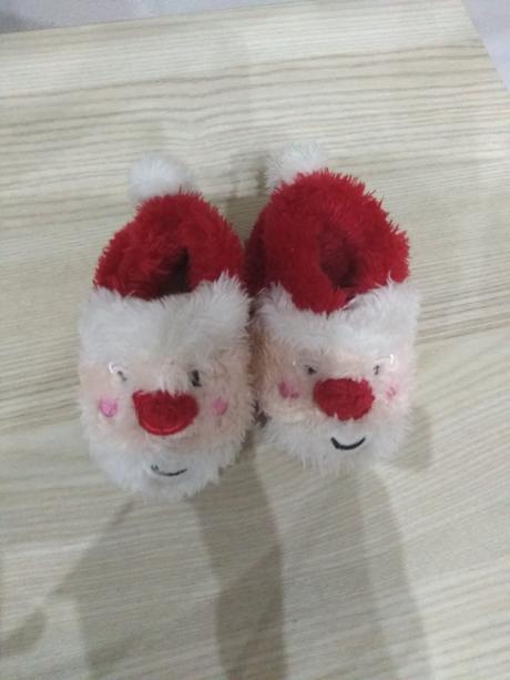 Vianočné capacky, <17