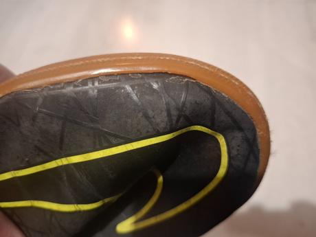 Halovky nike, treba zalepiť, nike,40