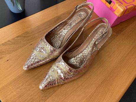 Topánky v zlatej farbe s kabelkou na ples,svadbu, asylum,39