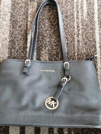 Mam na predaj kabelku,