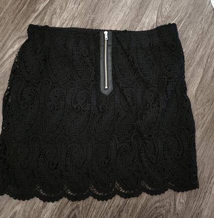 Čipkovaná sukňa s-m, pull&bear,m
