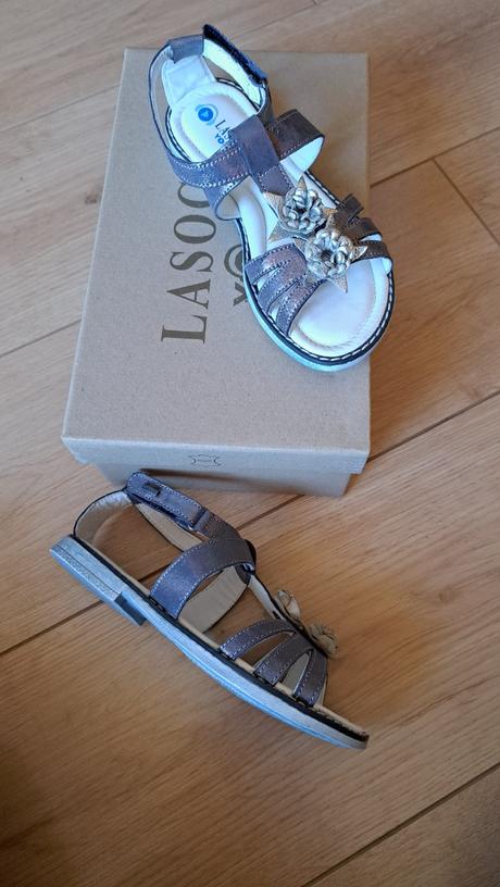 Sandalky, lasocki,31