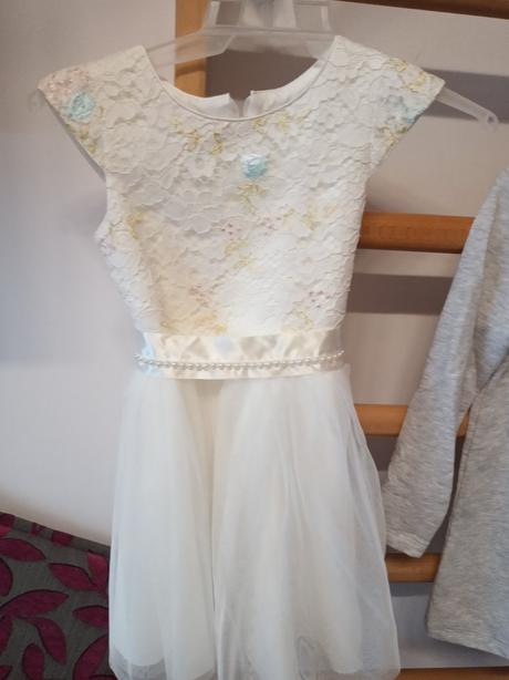 Šaty slávnostné, 128