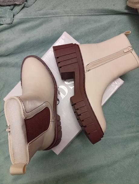 Nové členkové čižmy veľkosť 38/39, sds,38 / 39