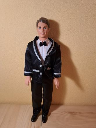 Barbie ken v obleku 1991, 
