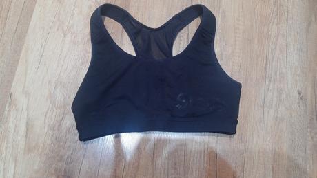 Športová podprsenka, 158