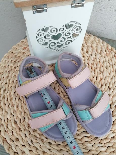 Sandalky 27-28    2 ks, 28