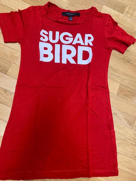 Tricko cervene, sugarbird,s