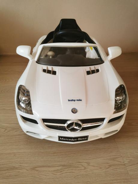 Elektrické autíčko,